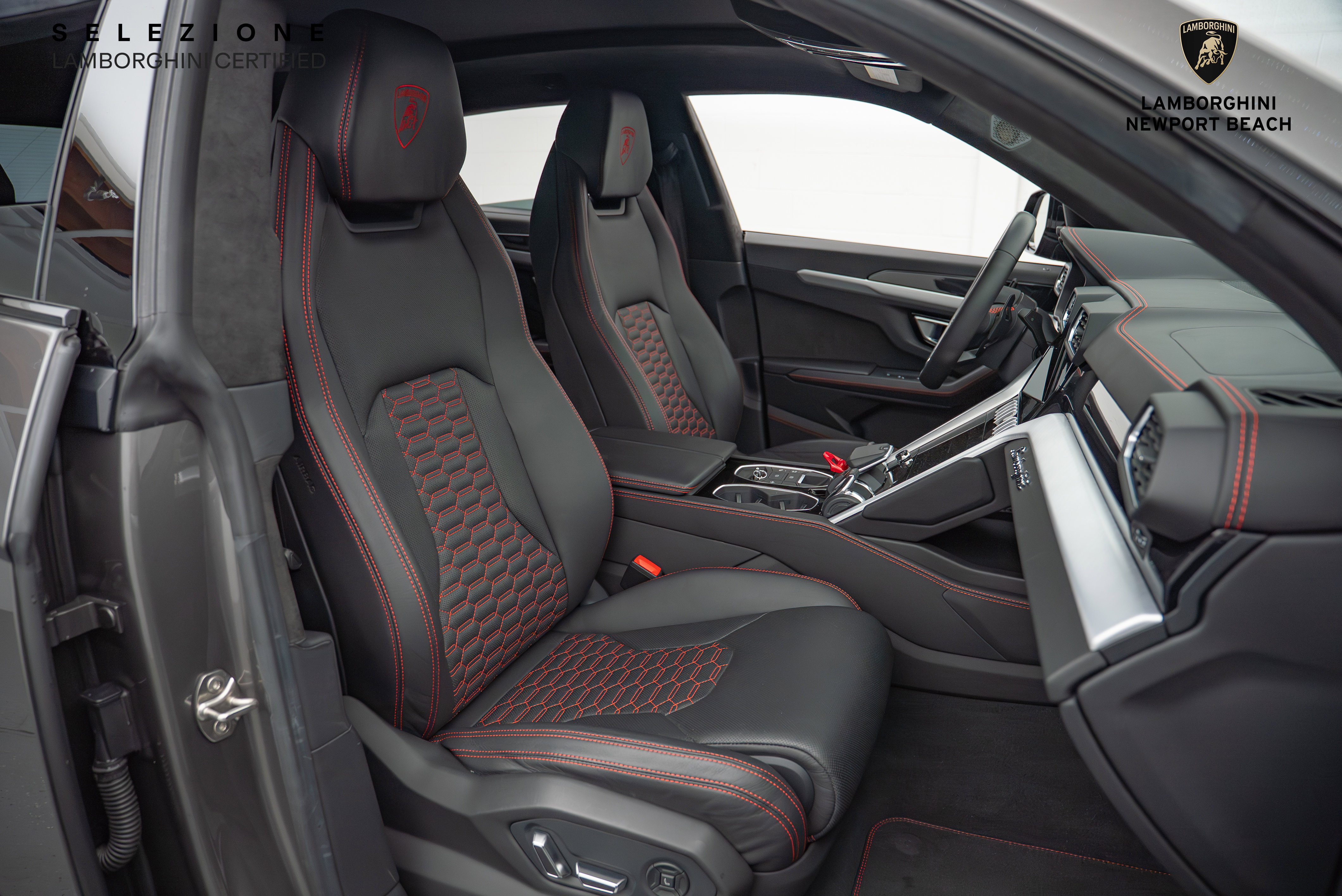 Used 2021 Lamborghini Urus image 22