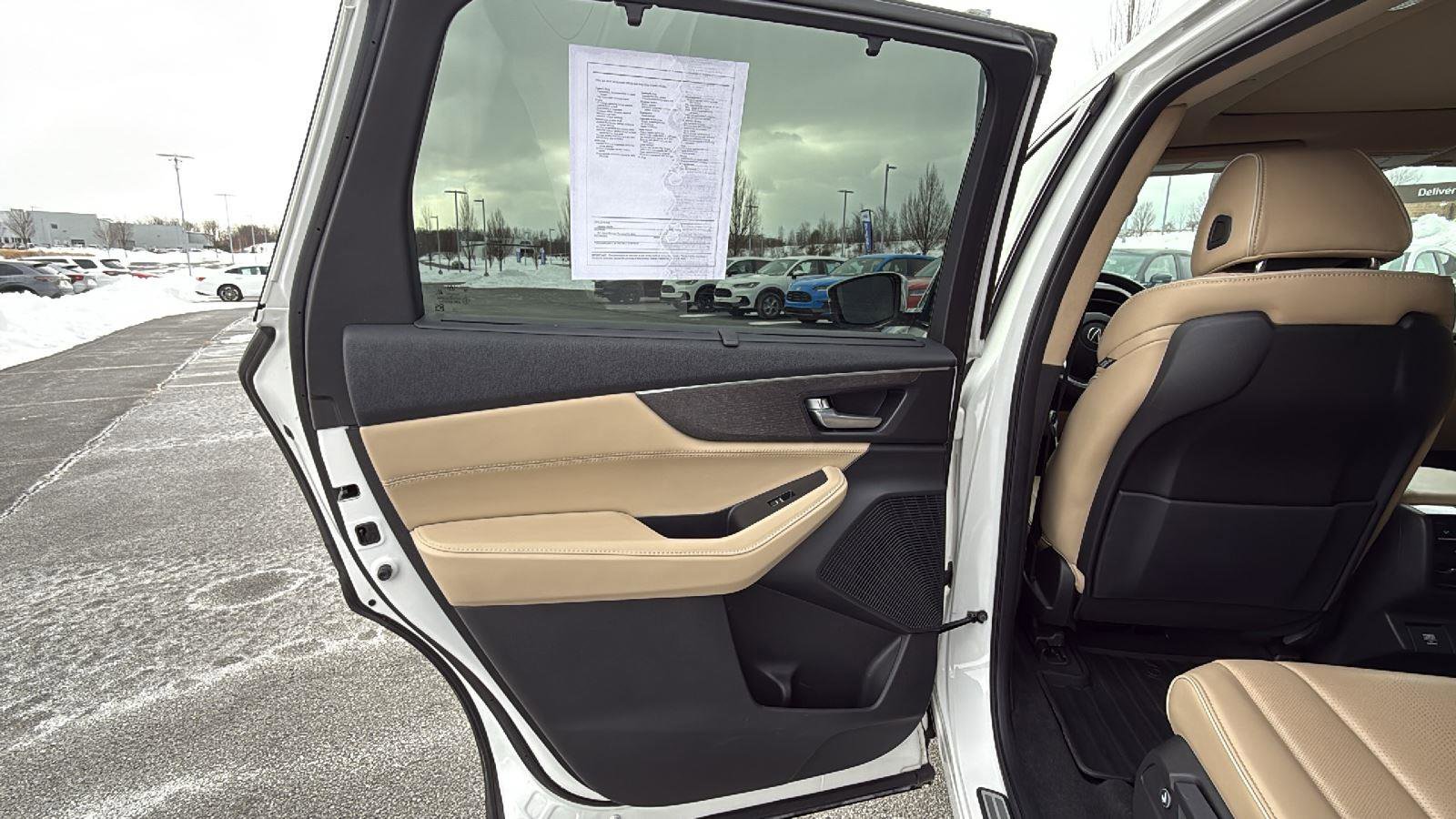 Used 2023 Acura MDX SH-AWD w/ Advance Package image 21