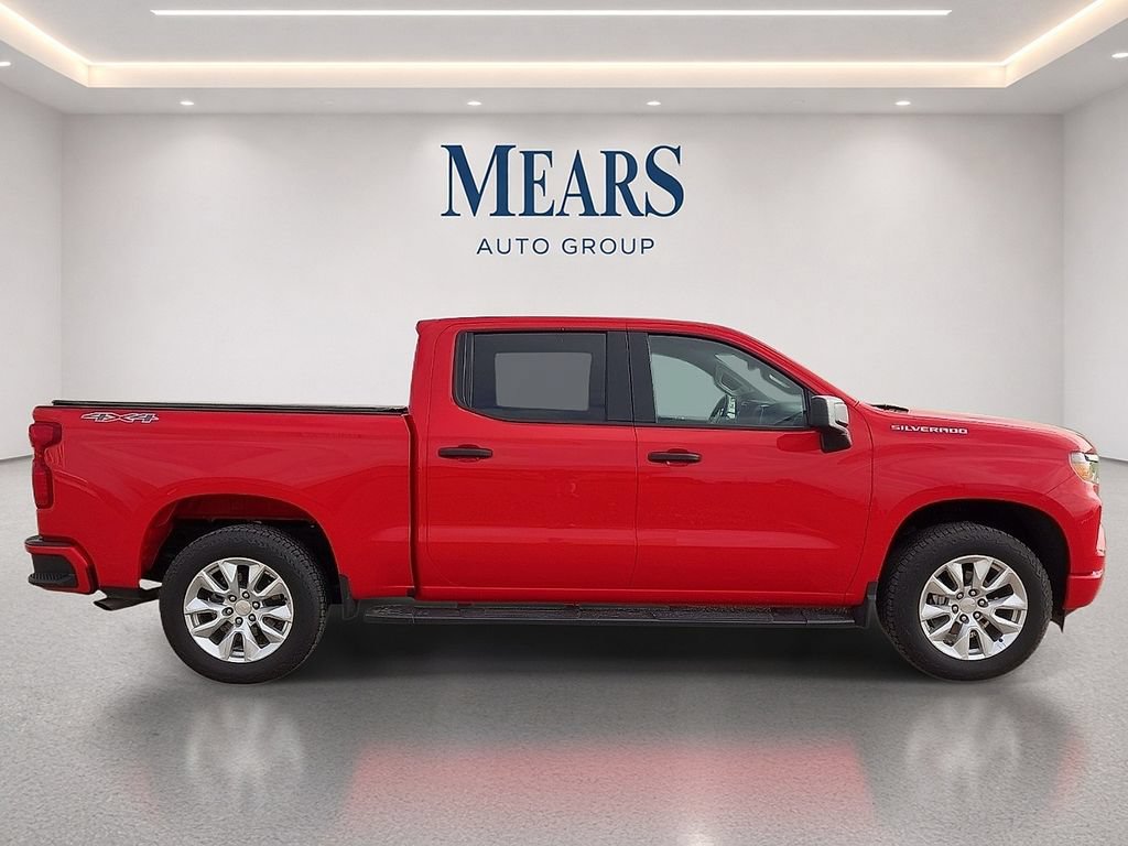 Used 2024 Chevrolet Silverado 1500 Custom AWD/4WD image 6
