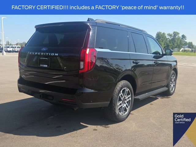 Used 2025 Ford Expedition Active AWD/4WD image 13