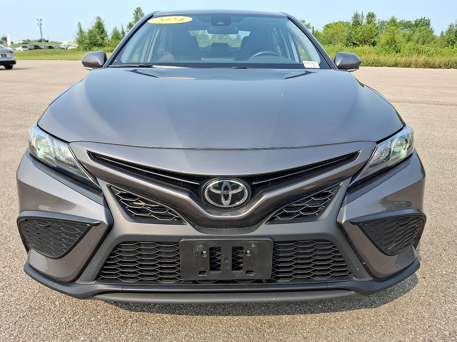 Used 2024 Toyota Camry SE FWD image 29