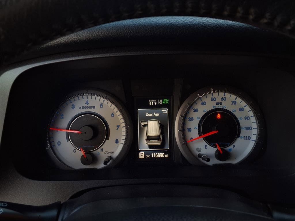 Certified 2019 Toyota Sienna SE Premium image 12