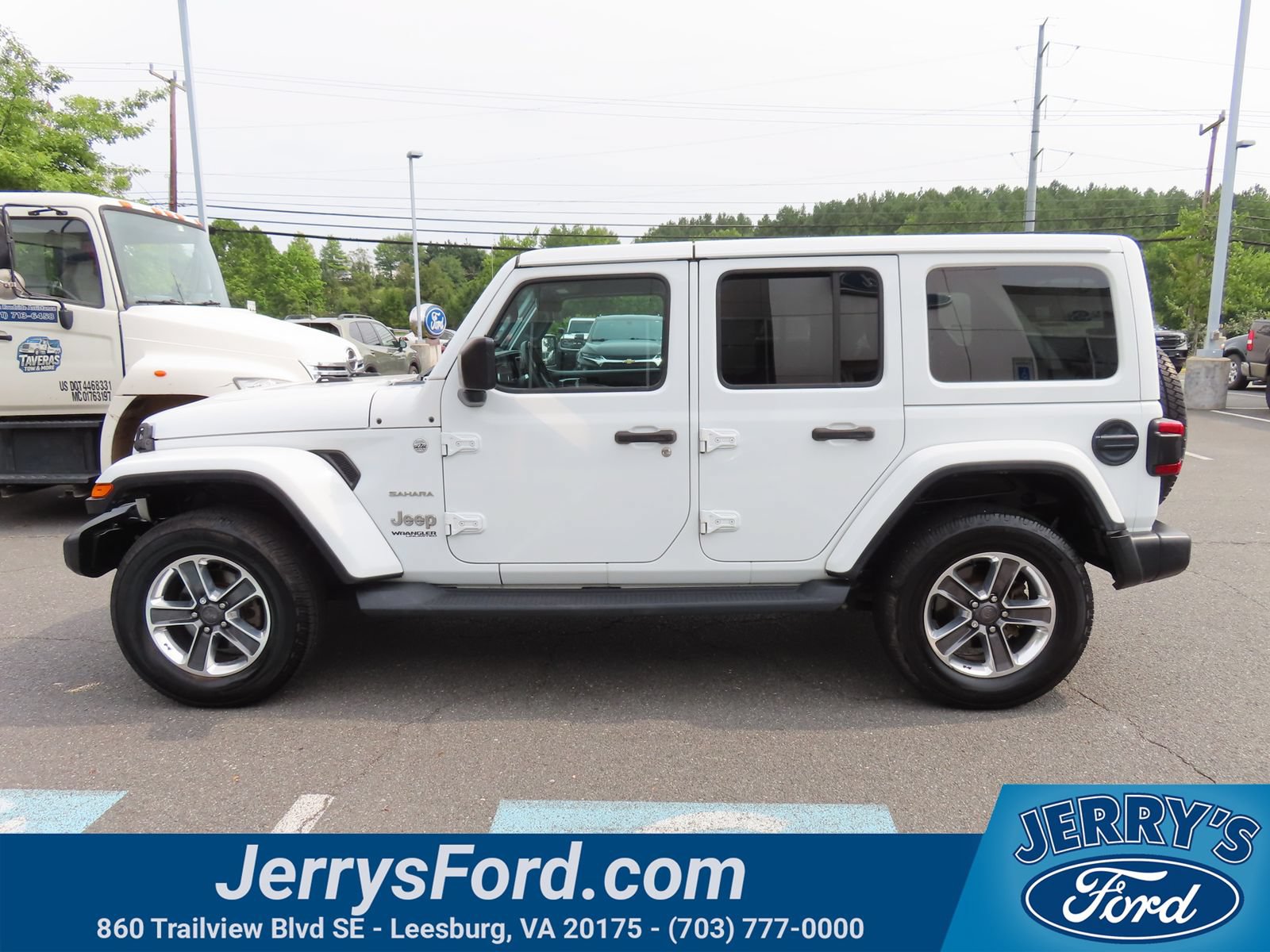 Used 2020 Jeep Wrangler Unlimited Sahara AWD/4WD image 8