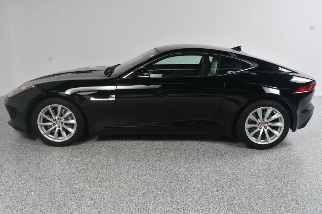 Used 2017 Jaguar F-TYPE Coupe RWD image 4