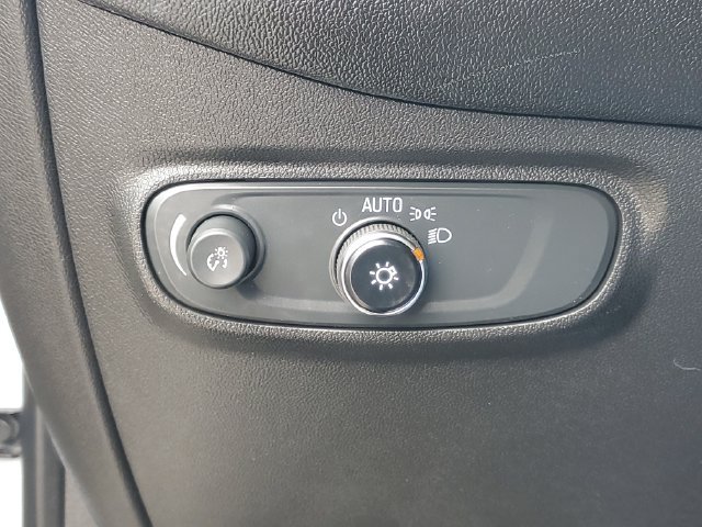 Used 2022 Chevrolet Equinox LT FWD image 21