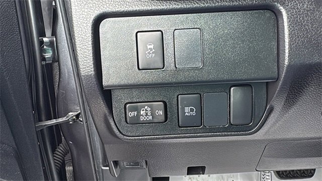Used 2022 Toyota Tacoma SR5 image 17