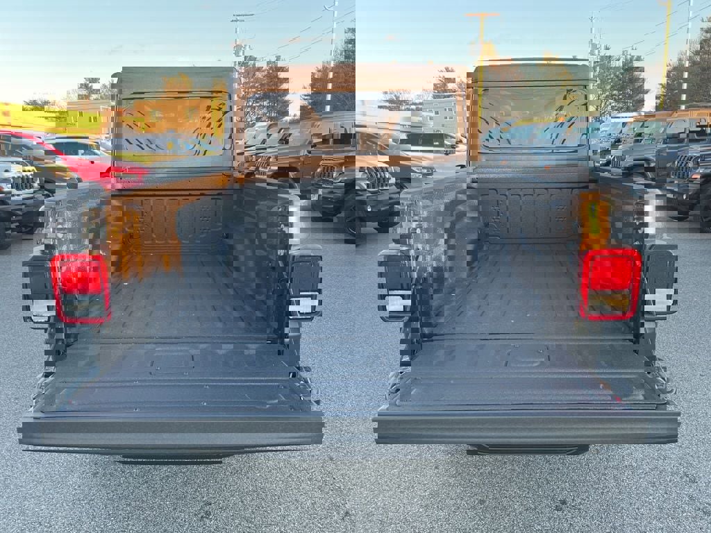 New 2026 Jeep Gladiator Sport image 14