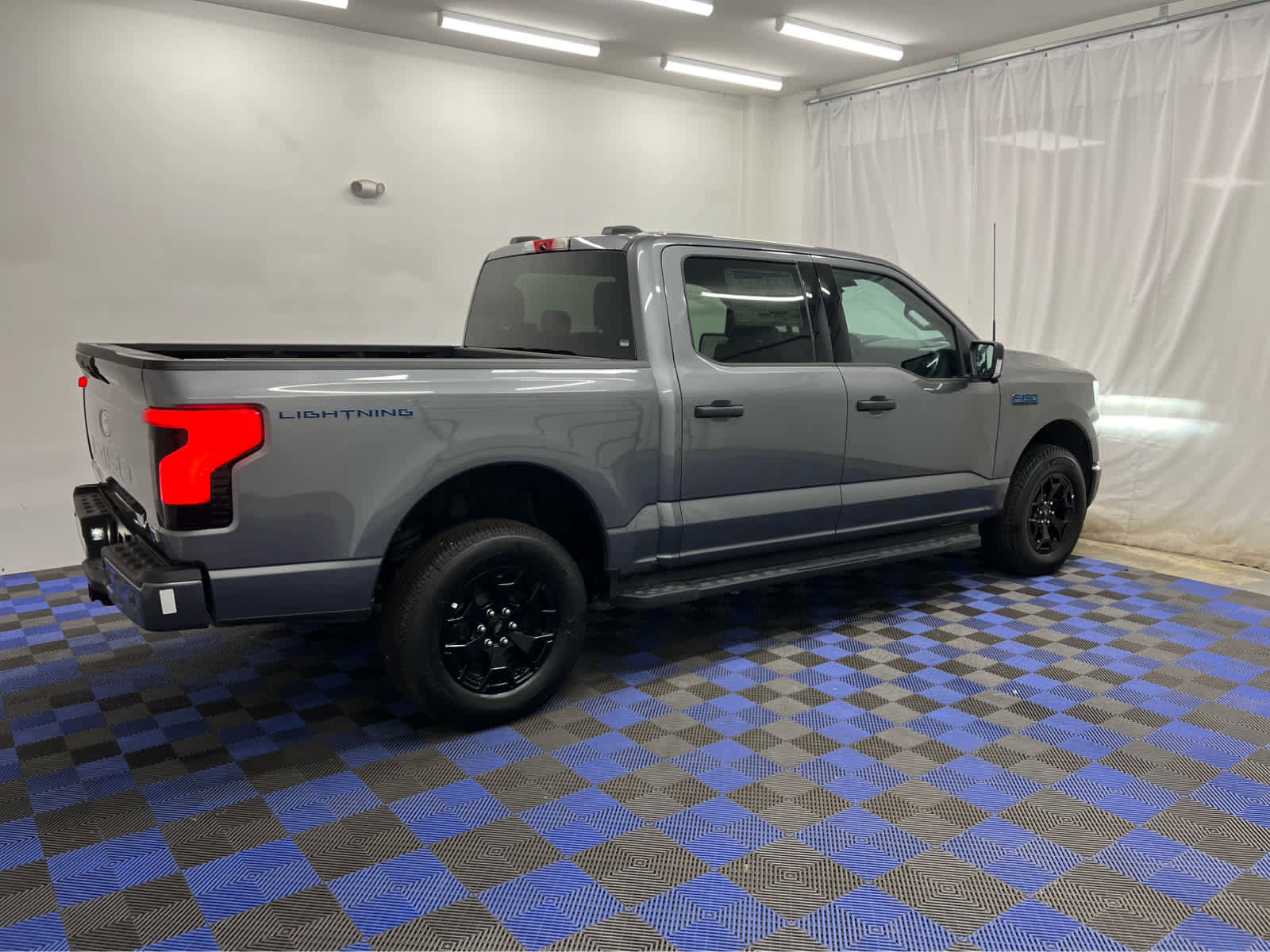 New 2025 Ford F150 Lightning XLT image 6