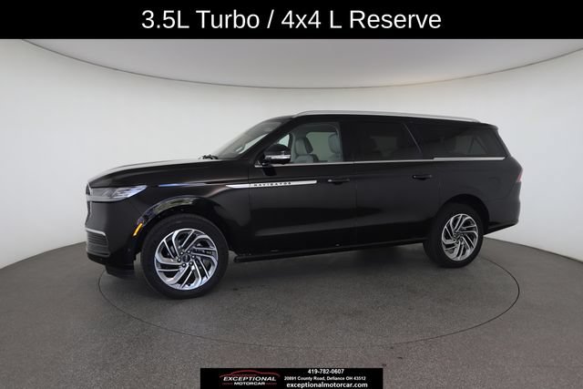 Used 2025 Lincoln Navigator L Reserve AWD/4WD image 5