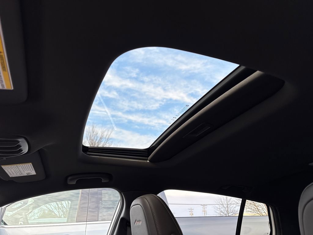 New 2026 Buick Envista Avenir image 15