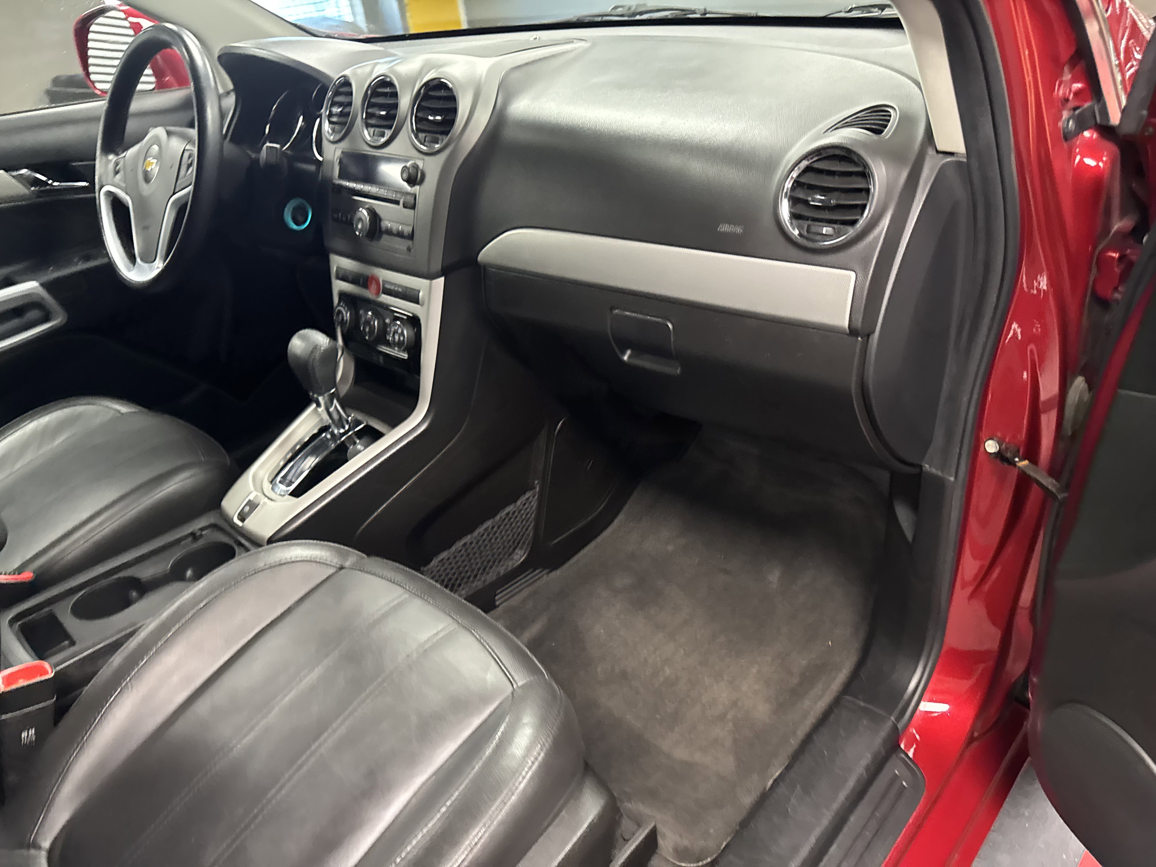 Used 2012 Chevrolet Captiva Sport LTZ image 13