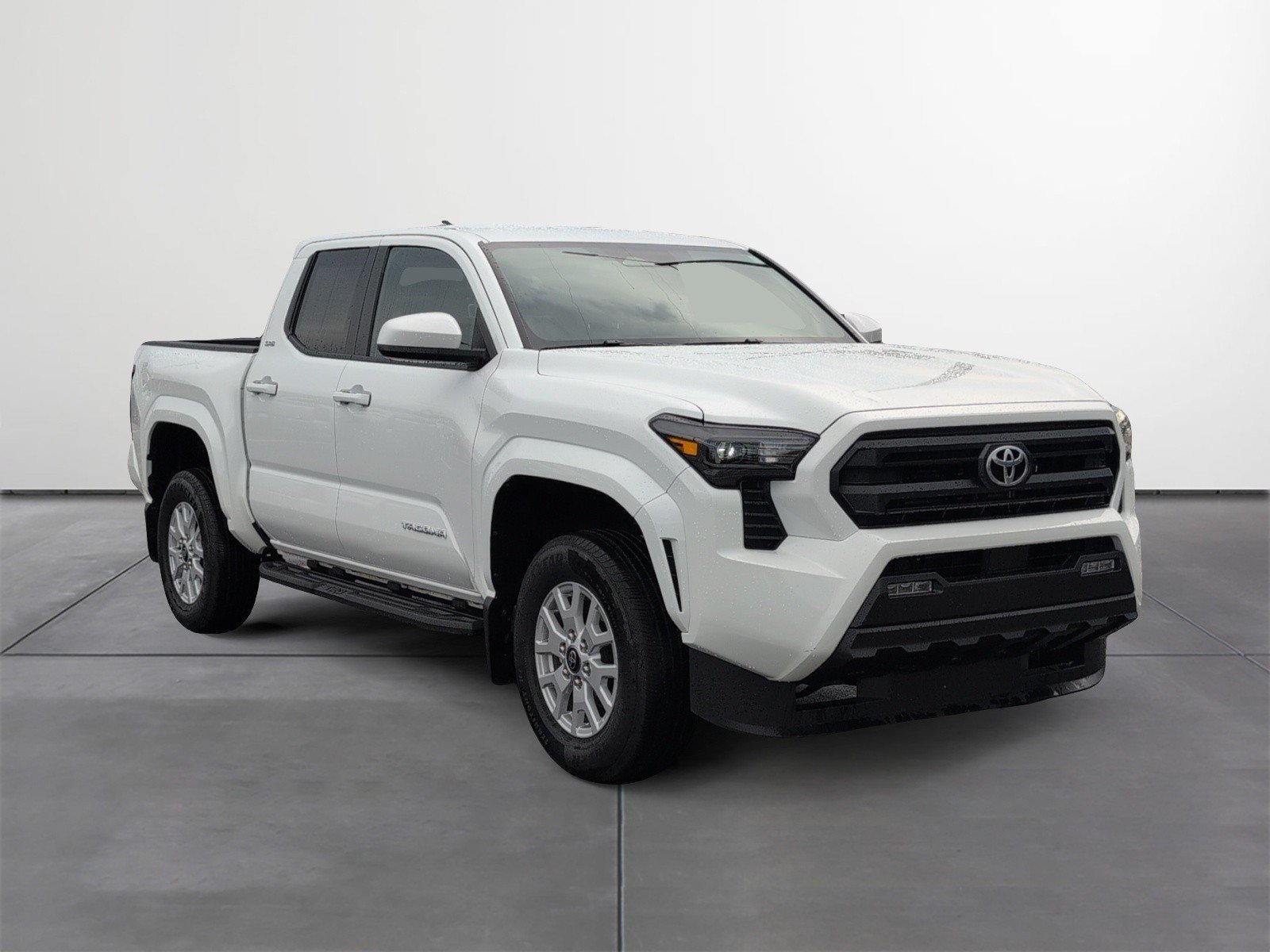 Certified 2025 Toyota Tacoma SR5 AWD/4WD image 7