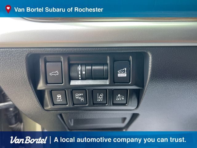 Used 2019 Subaru Outback 2.5i Touring AWD/4WD image 17