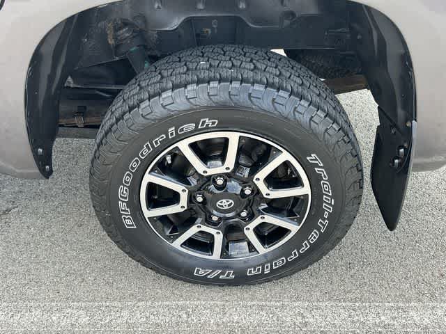 Used 2018 Toyota Tundra SR5 w/ TRD Off Road Package AWD/4WD image 5
