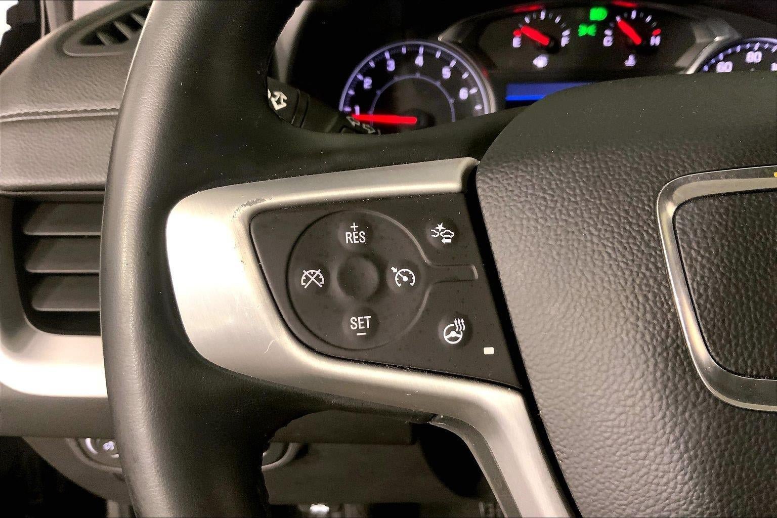 Used 2024 GMC Terrain SLT AWD/4WD image 18