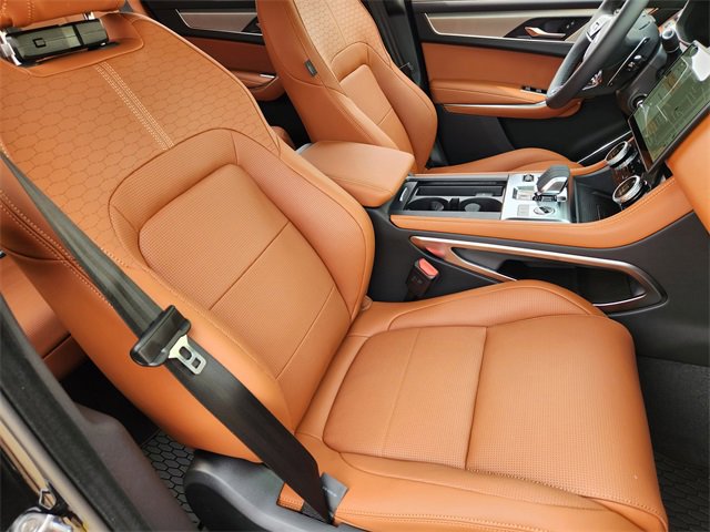 Used 2026 Jaguar F-PACE R-Dynamic S image 14