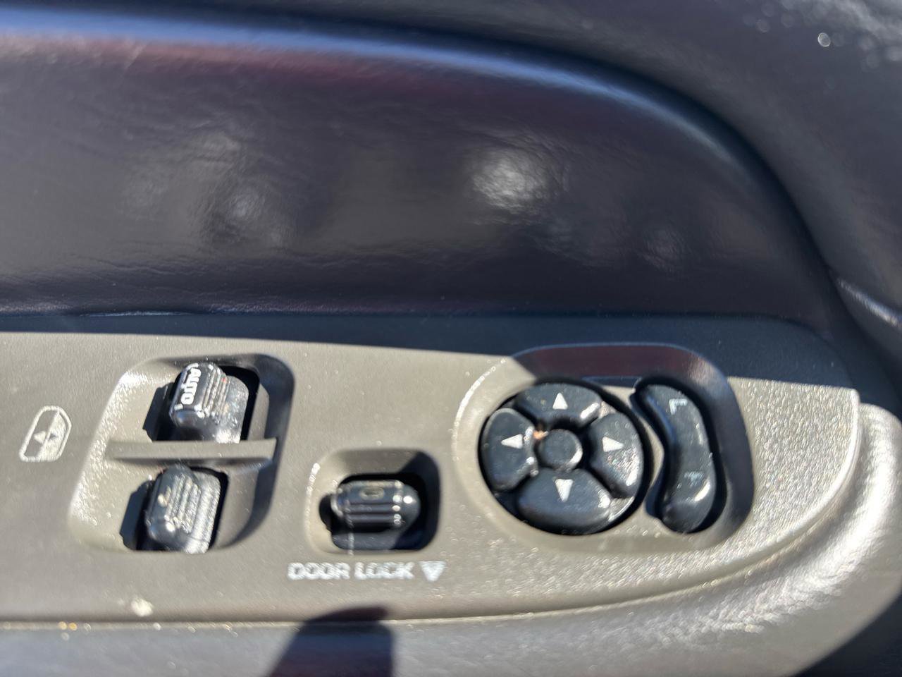 Used 2004 Dodge Ram 1500 Truck SLT image 10