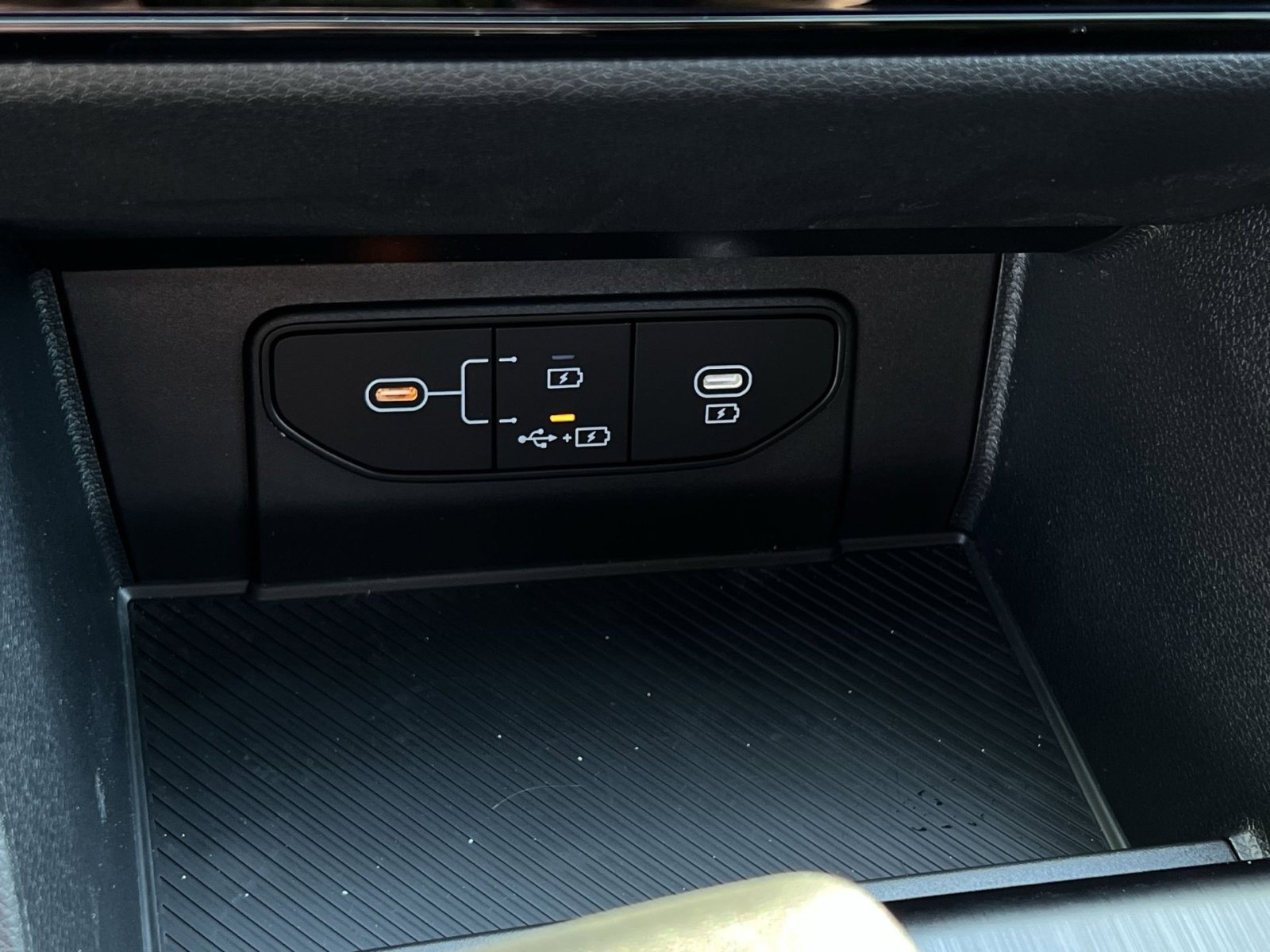 New 2026 Kia Sportage LX w/ LX Convenience Package FWD image 36