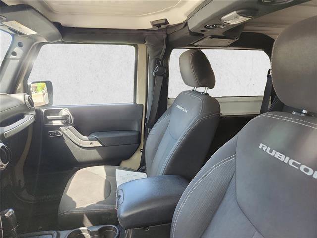 Used 2018 Jeep Wrangler Rubicon w/ Power Convenience Group AWD/4WD image 10