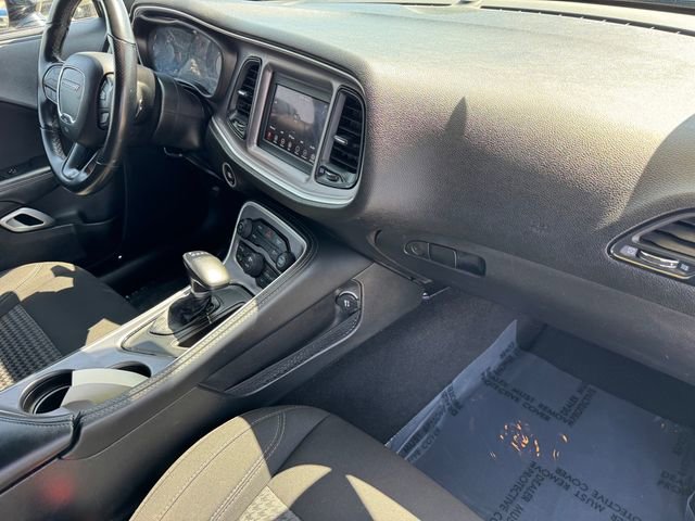 Used 2022 Dodge Challenger SXT w/ Blacktop Package image 5