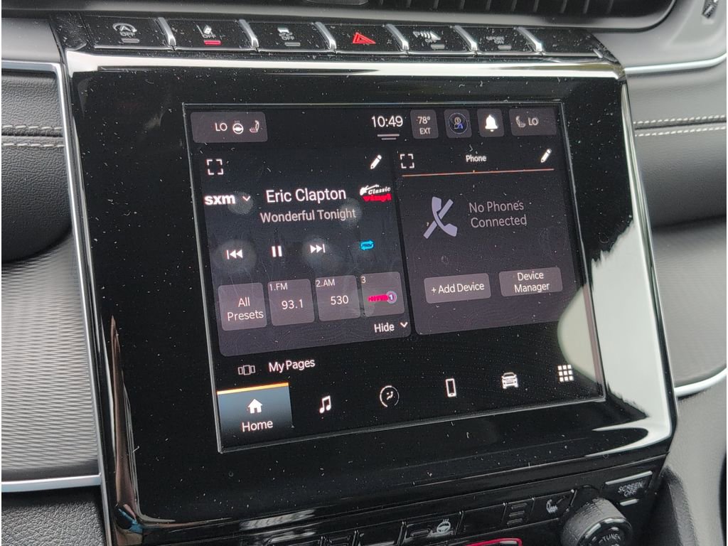 New 2025 Jeep Grand Cherokee Altitude image 14