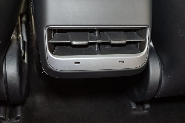 Used 2023 Tesla Model 3 Performance AWD/4WD image 23
