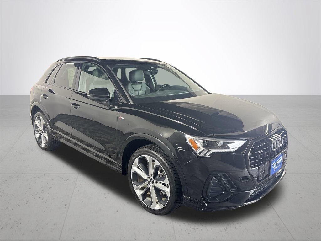 Used 2021 Audi Q3 2.0T Premium Plus w/ Premium Plus Package AWD/4WD image 4