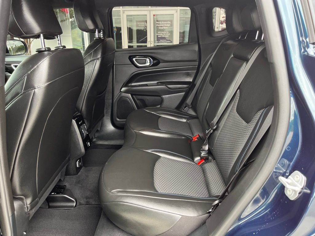 Used 2026 Jeep Compass Latitude AWD/4WD image 13