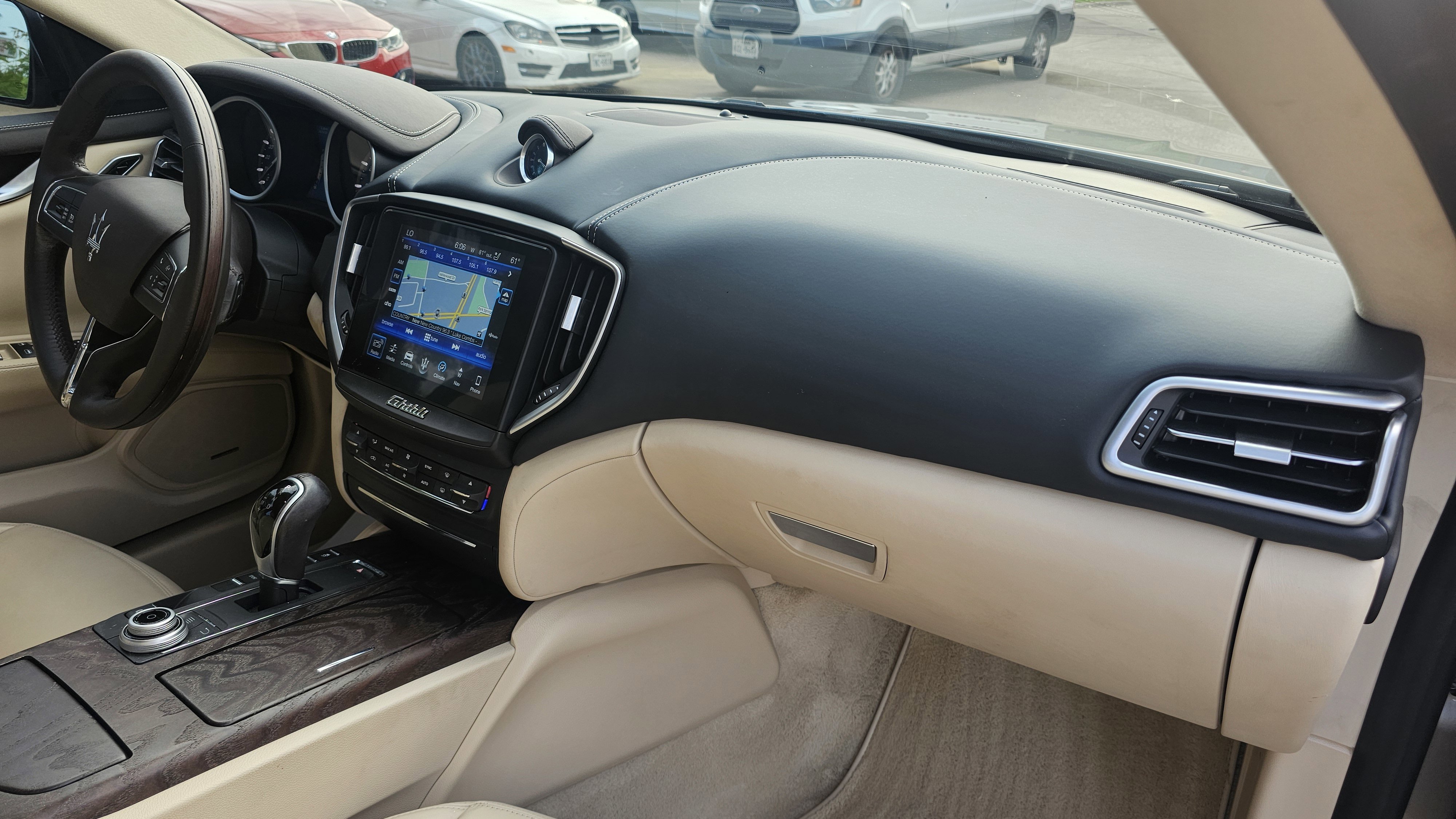 Used 2018 Maserati Ghibli GranLusso image 32