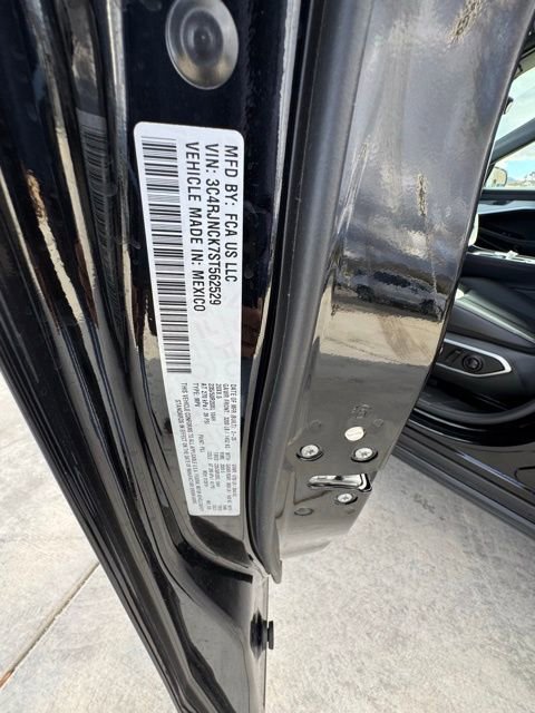 Used 2025 Jeep Wagoneer S Limited image 32