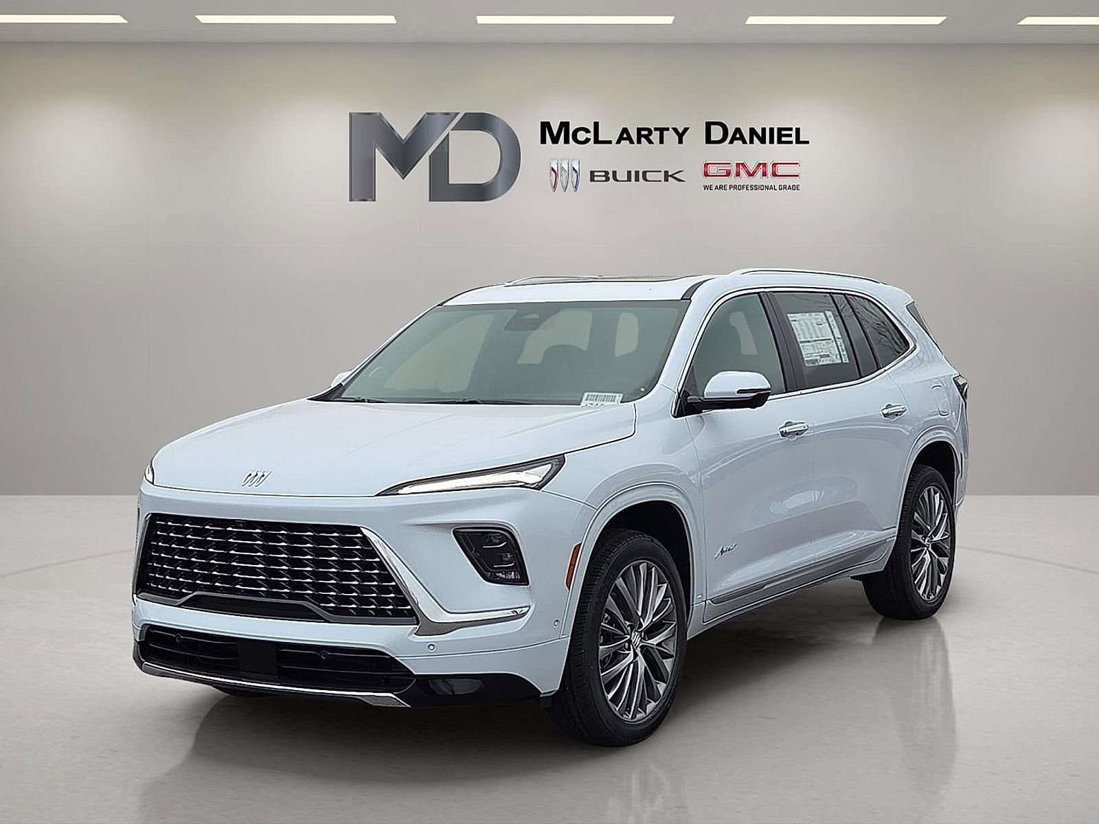 New 2026 Buick Enclave Avenir image 2