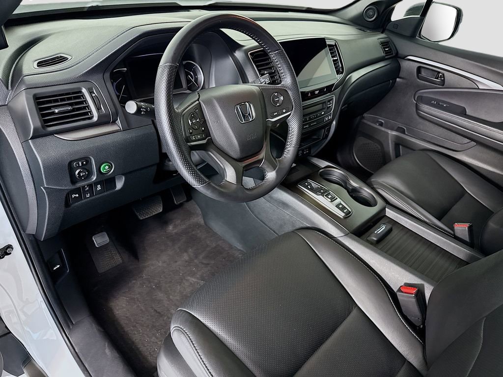 Used 2023 Honda Passport EX-L image 9