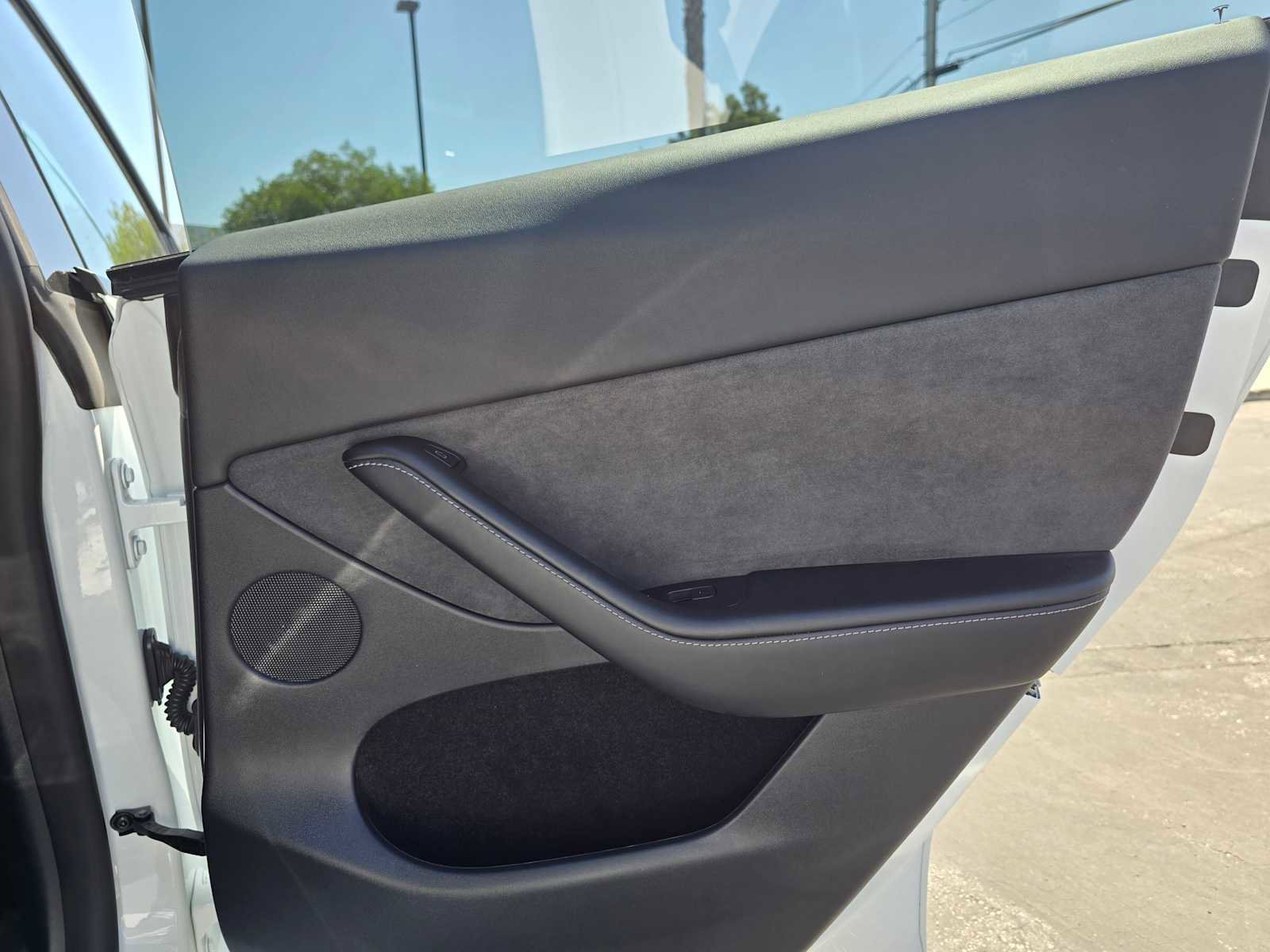 Used 2023 Tesla Model Y AWD image 13