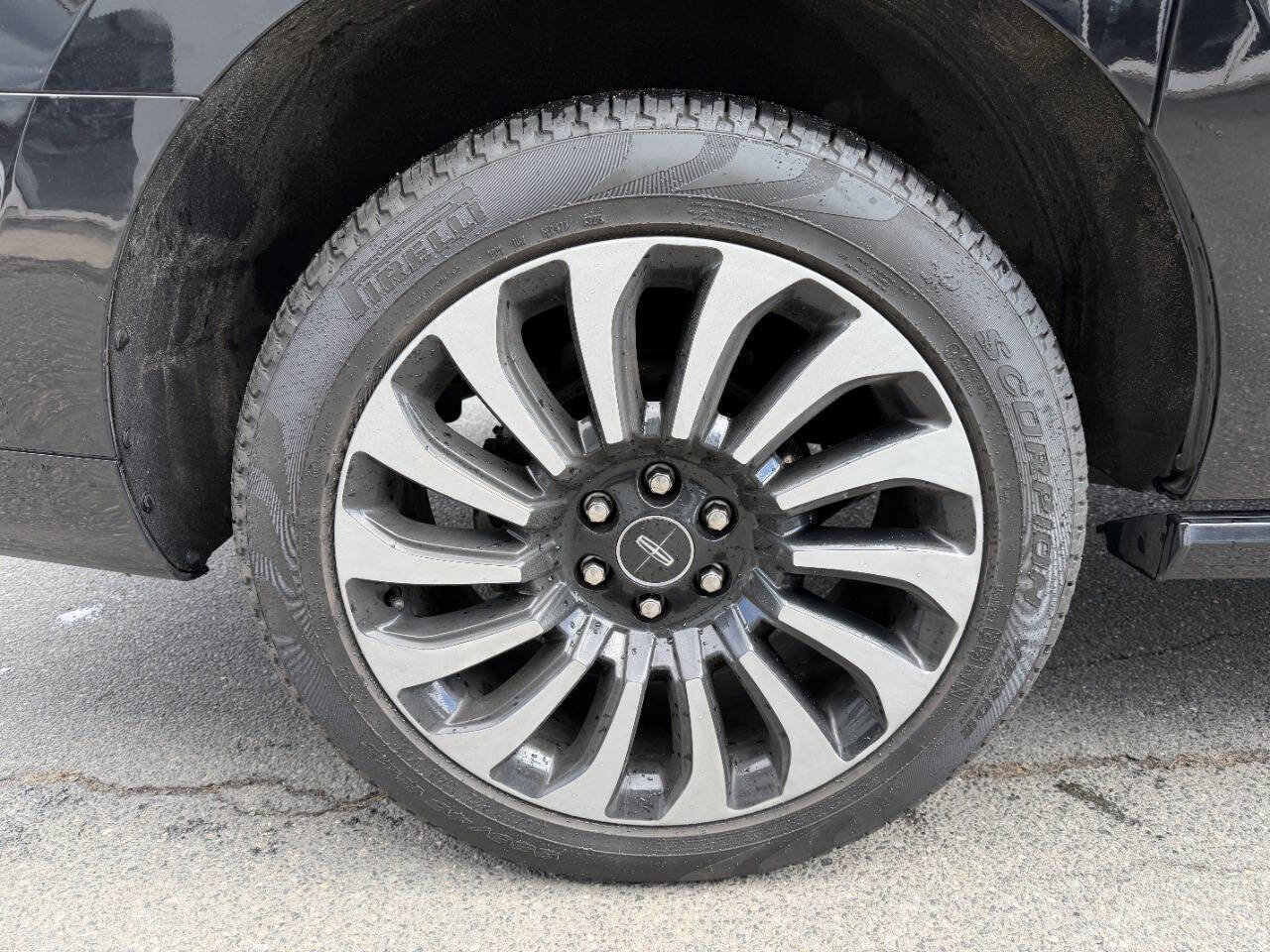 Used 2022 Lincoln Navigator L Black Label AWD/4WD image 15