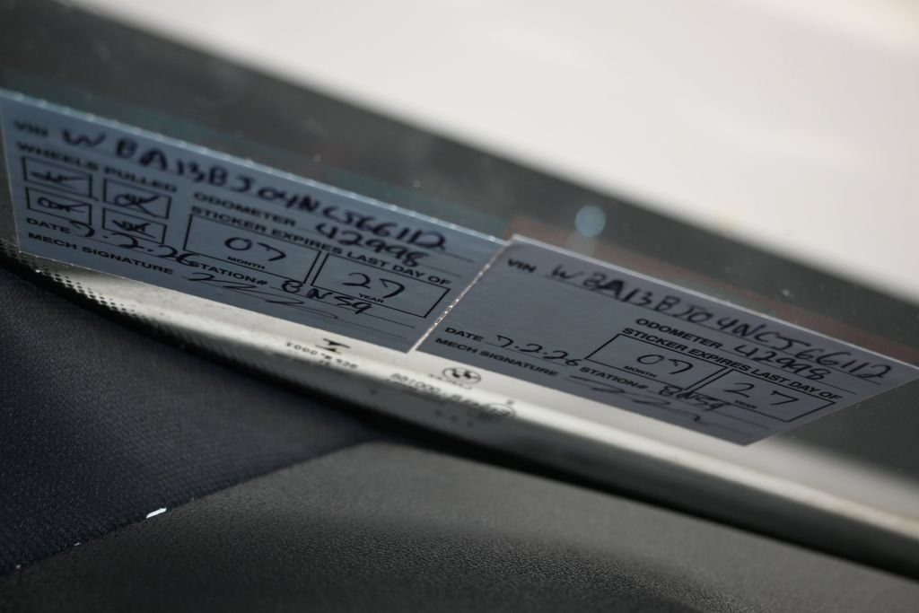 Used 2022 BMW 530i xDrive w/ Convenience Package AWD/4WD image 8