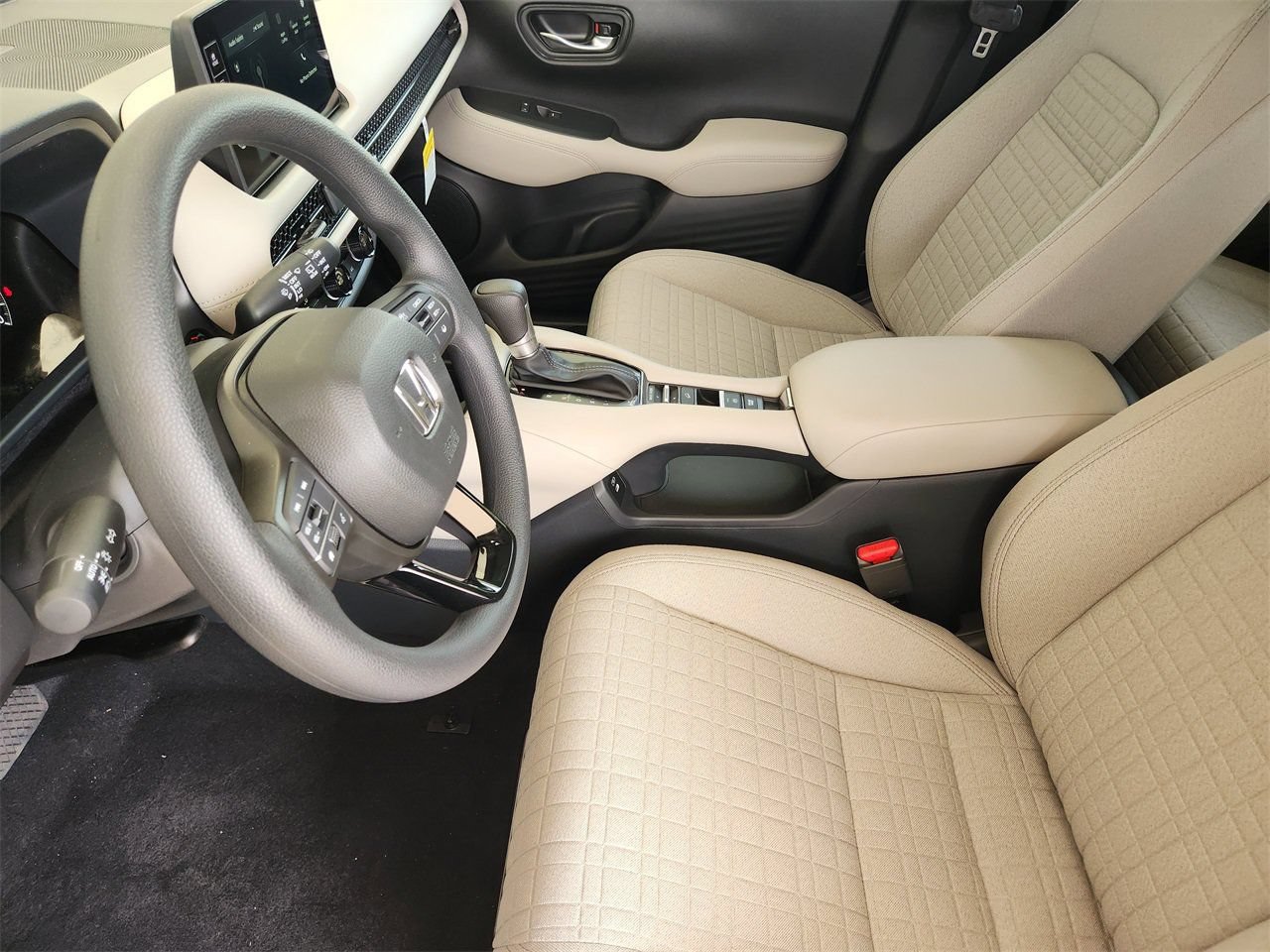 New 2027 Honda HR-V LX image 11