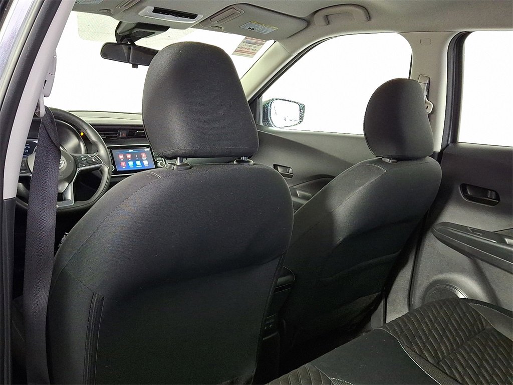 Used 2022 Nissan Kicks S image 14