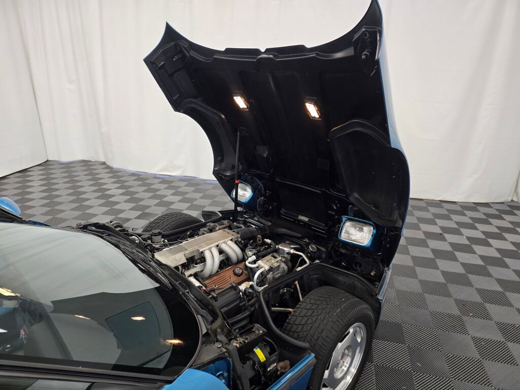 Used 1988 Chevrolet Corvette Convertible image 41
