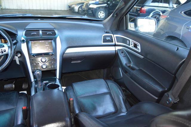 Used 2013 Ford Explorer XLT AWD/4WD image 54