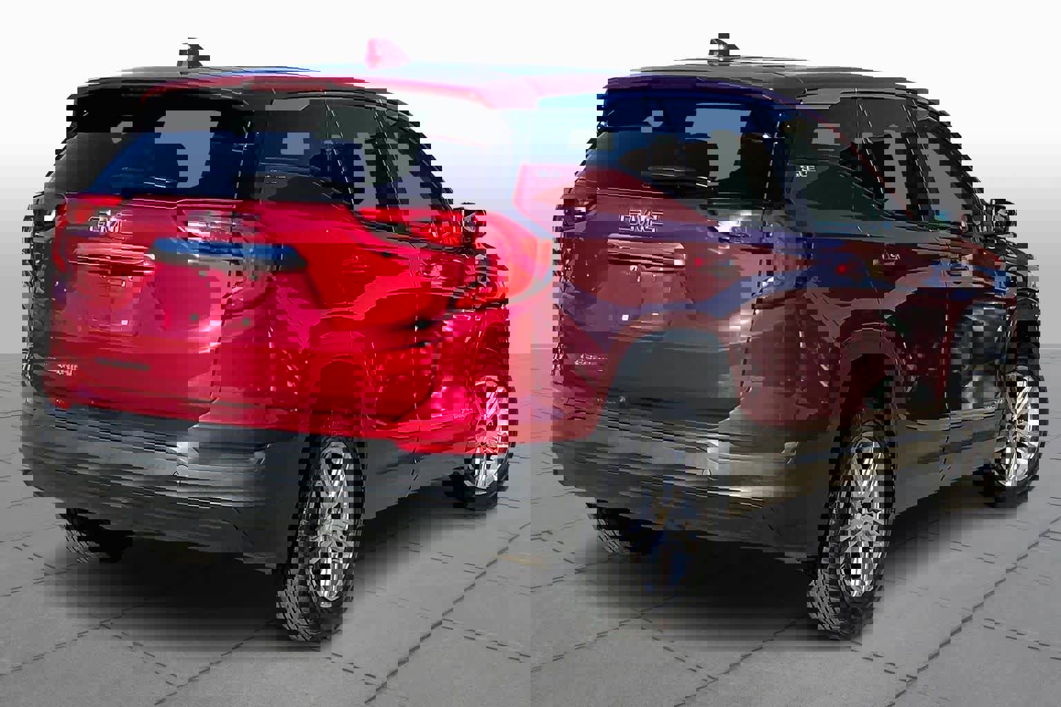 Used 2021 GMC Terrain SLE image 13