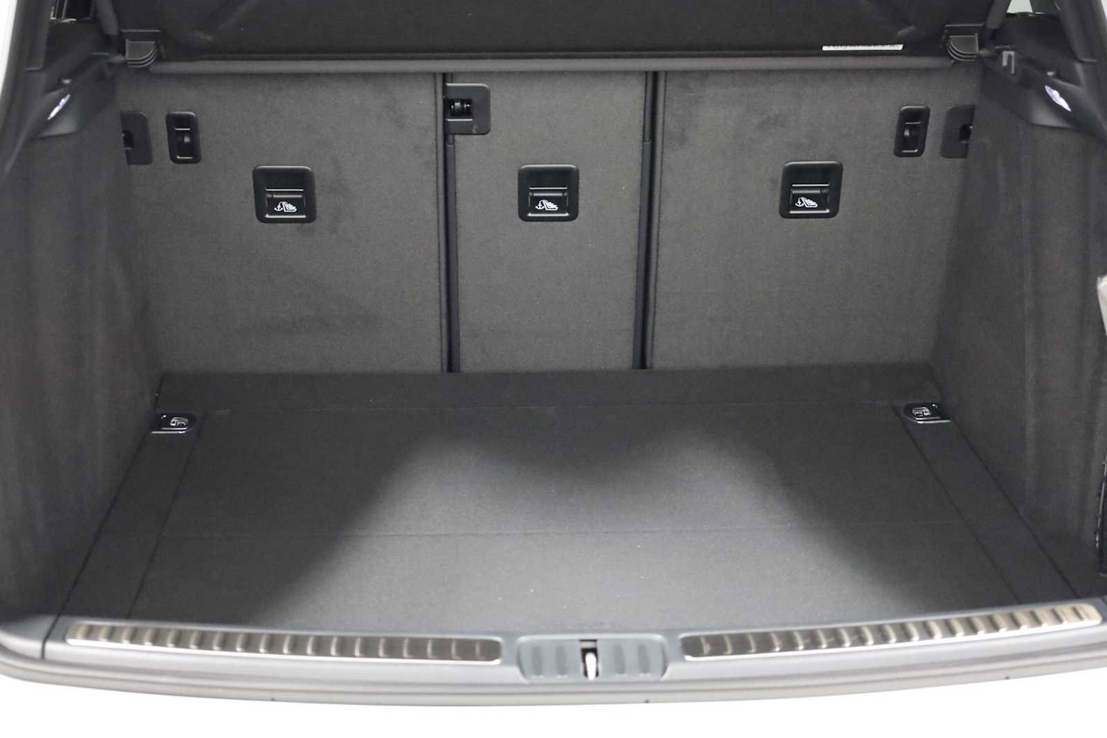 New 2026 Porsche Macan image 49