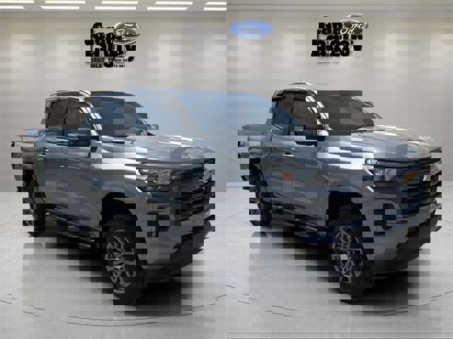 Used 2024 Chevrolet Colorado LT w/ LT Convenience Package II image 9