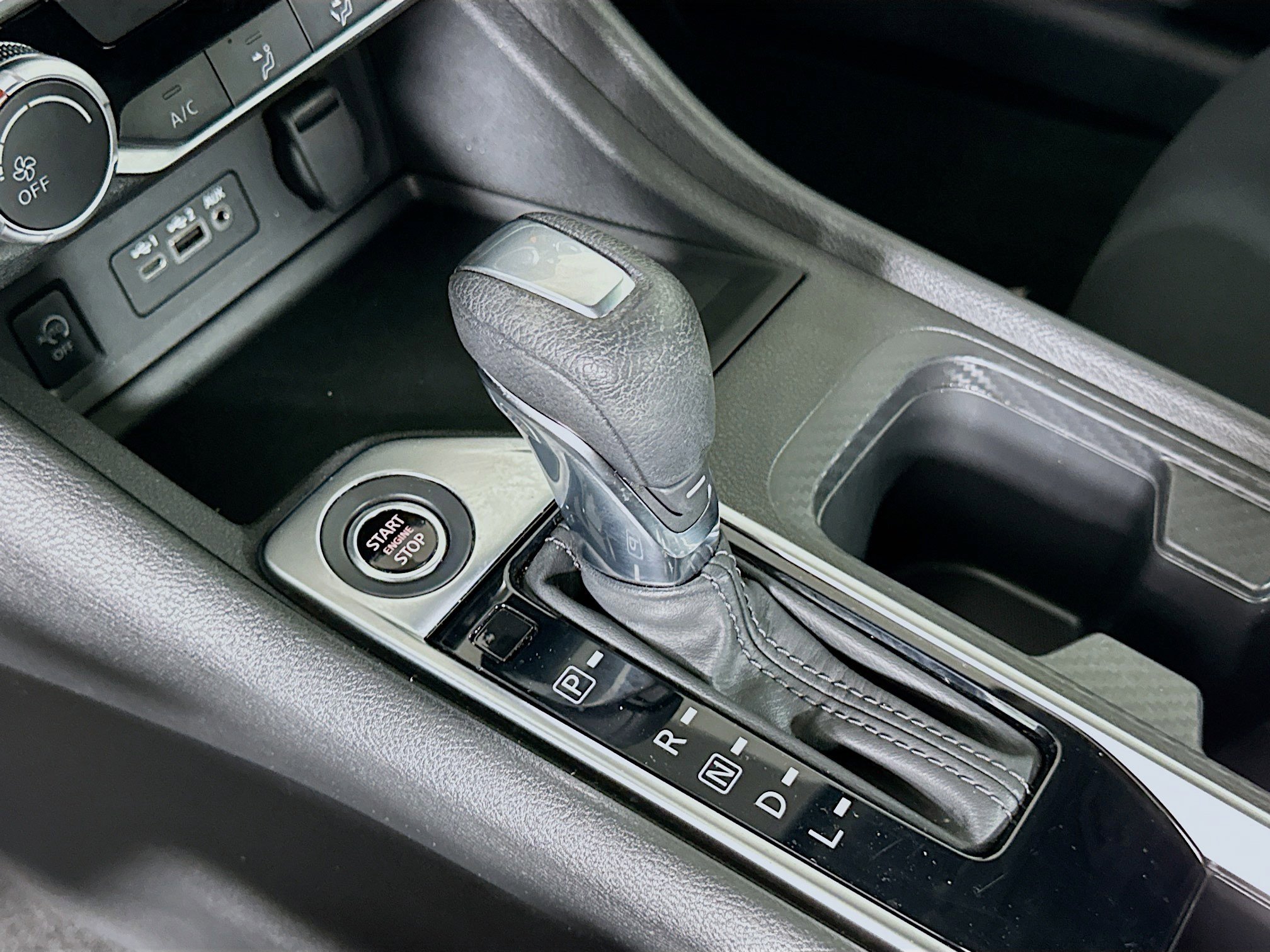 Used 2024 Nissan Sentra SV image 24