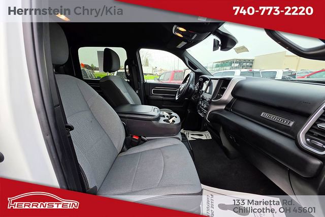 Used 2024 RAM 3500 Big Horn AWD/4WD image 28
