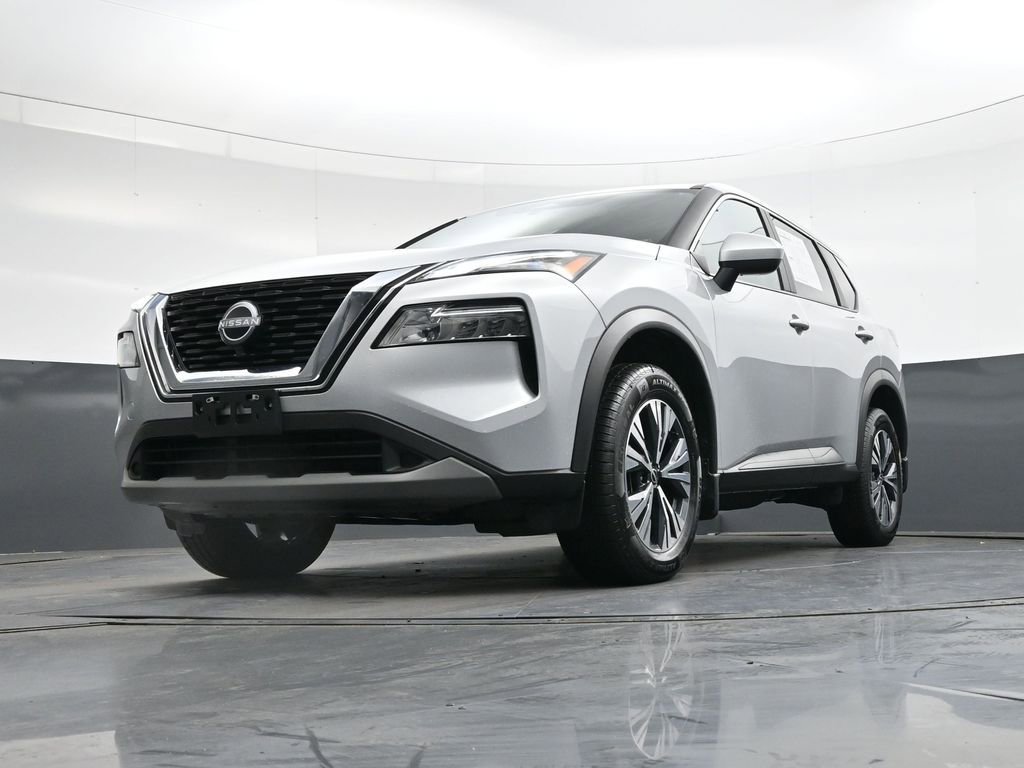 Used 2023 Nissan Rogue SV image 43