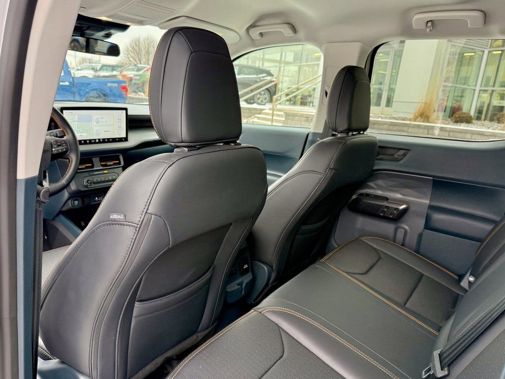 Used 2025 Ford Maverick Tremor image 11