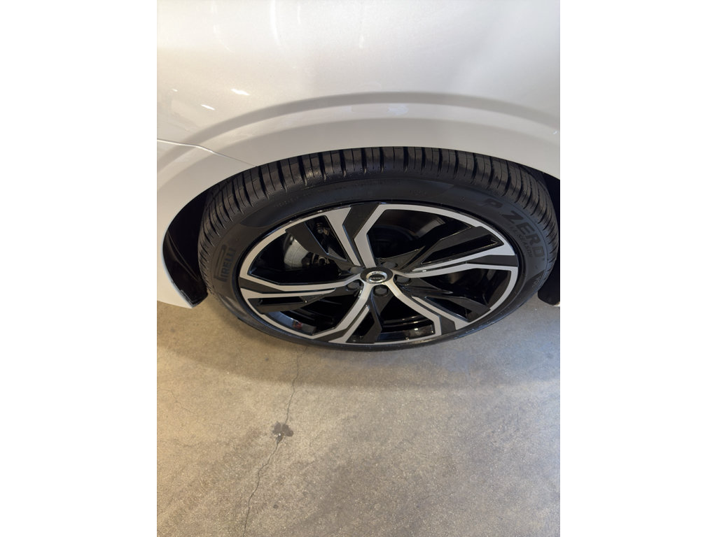Used 2025 Volvo S60 B5 Plus FWD image 25