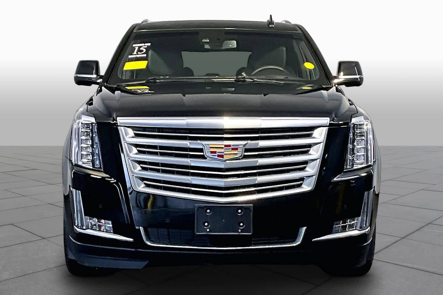 Used 2015 Cadillac Escalade Platinum AWD/4WD image 3