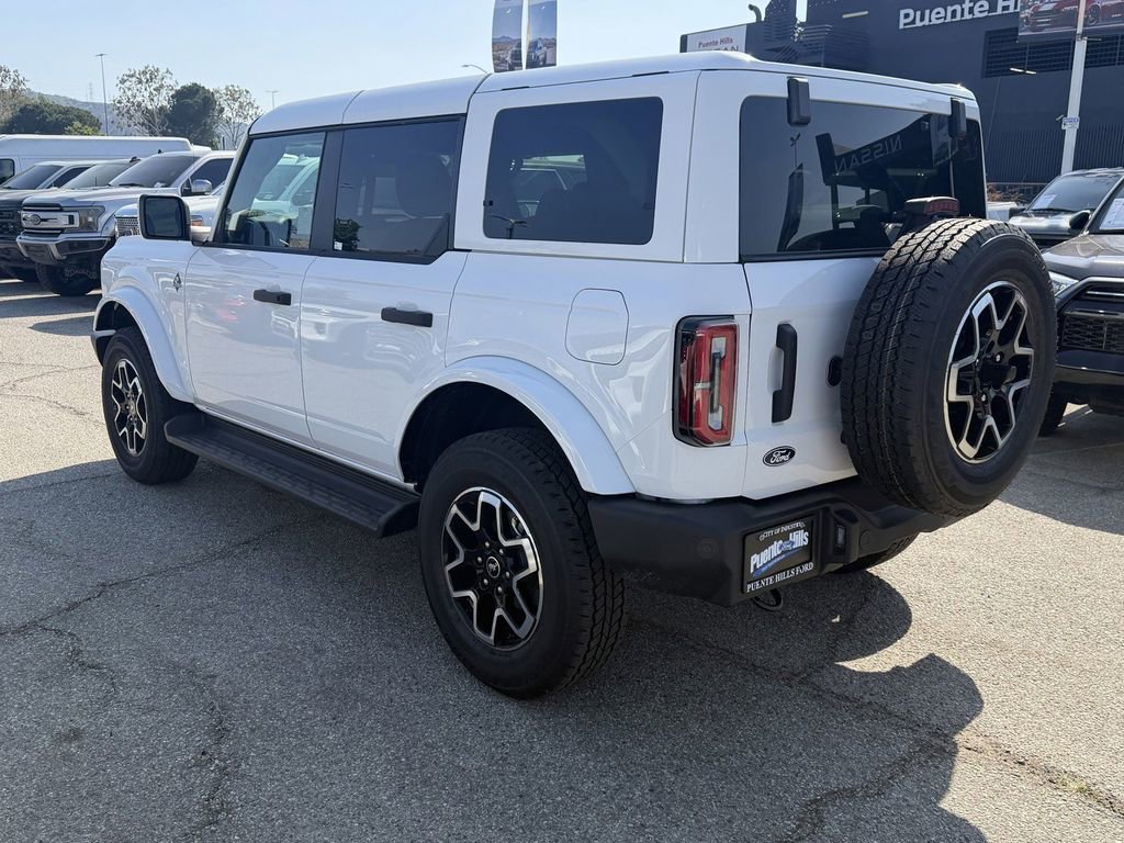 New 2026 Ford Bronco Outer Banks AWD/4WD image 4