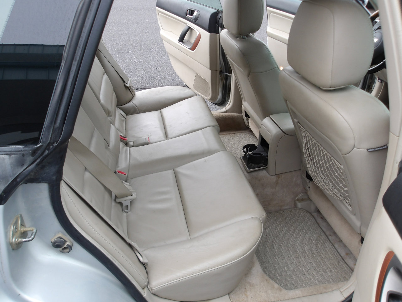 Used 2005 Subaru Outback 3.0R Limited image 12